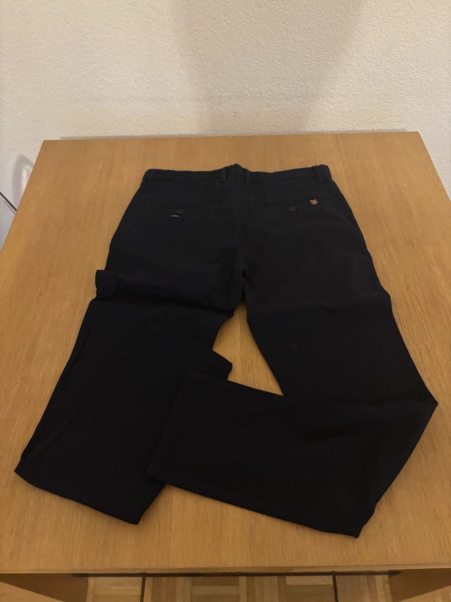 Zara Hosen: Zara Man Trousers, Navy Blue 40 – Gebraucht aus Morges von Brunocunha05 2