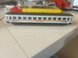 Personenwagen  rollende Landstrasse