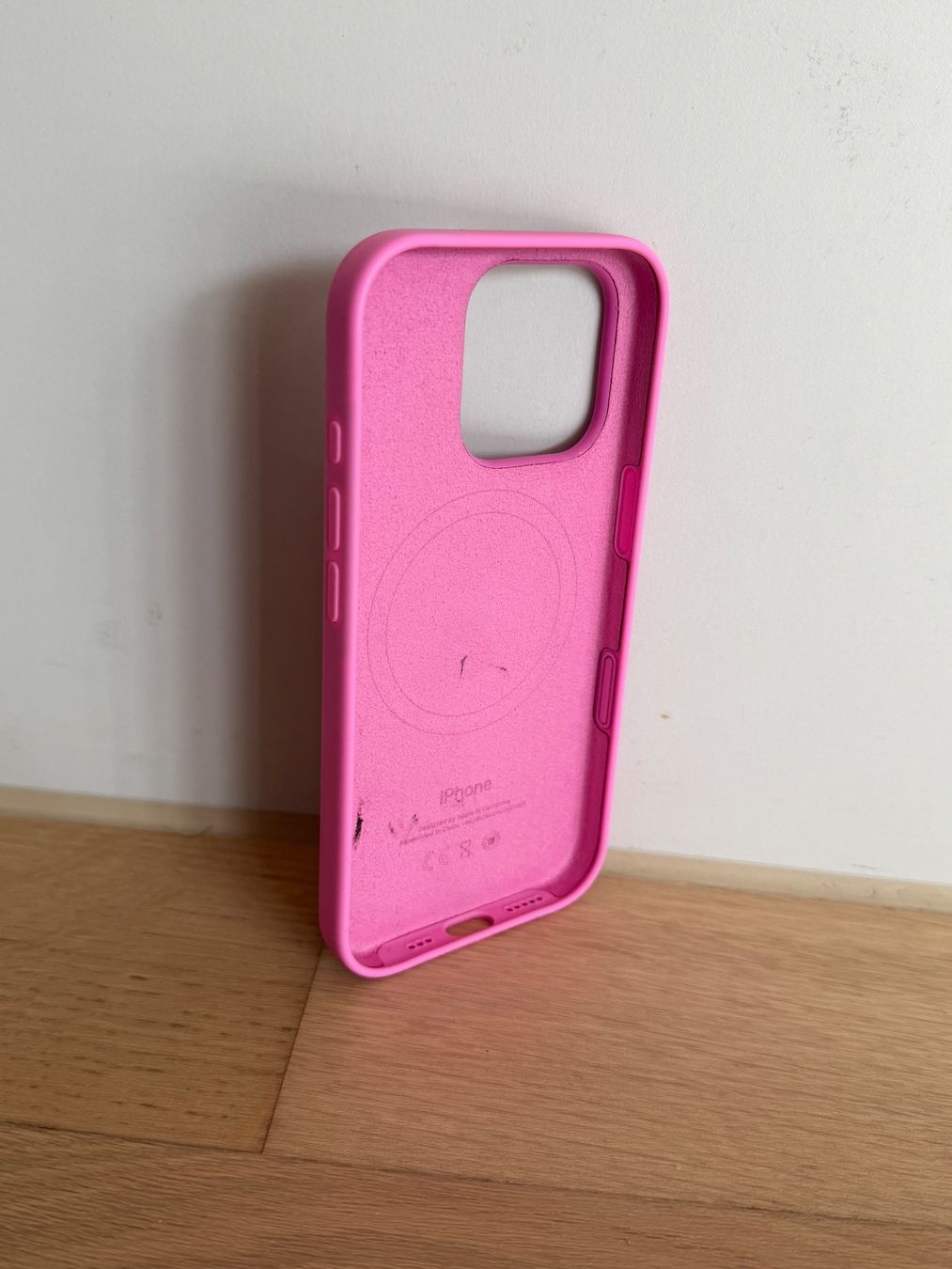 Apple Cover & Protezioni schermo: Genuine Apple Silicone Case iPhone 16 Pro–Pink–Original – Usato da Kilchberg ZH venduto da kat_9zlr 2