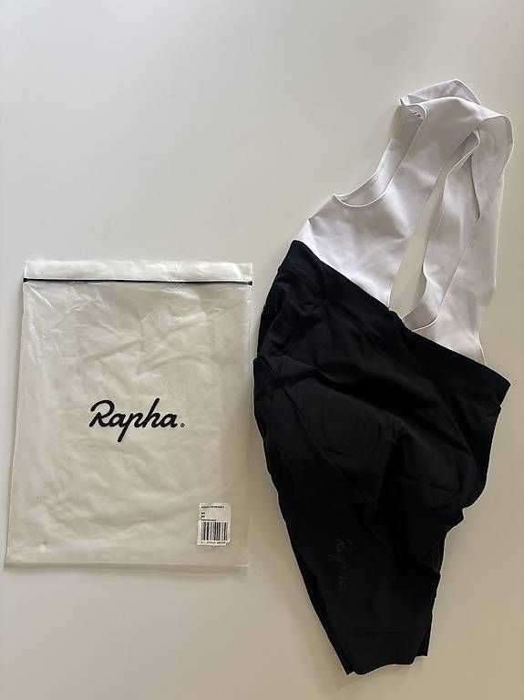 Hosen: RAPHA women's core bib shorts  – Gebraucht aus Zürich von cla_07