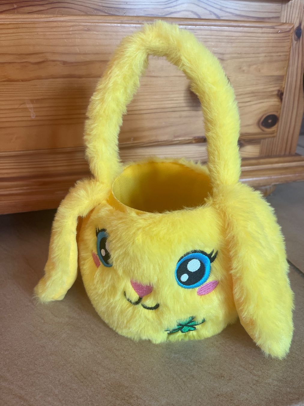 Blumentöpfe: FIZZY Cache-pot en peluche lapin de Pâques – Neu (gemäss Beschreibung) aus Vernayaz von Darkfrost