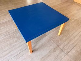 Schöner Tisch / Kindertisch / Salontisch – 91 × 91 cm