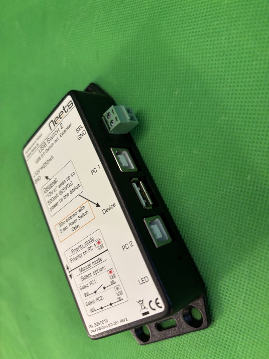 Hubs & Switches: Neets USB Switch 2 USB 2.0 Switch Priority switching – Gebraucht aus Kilchberg ZH von bionicdog 1