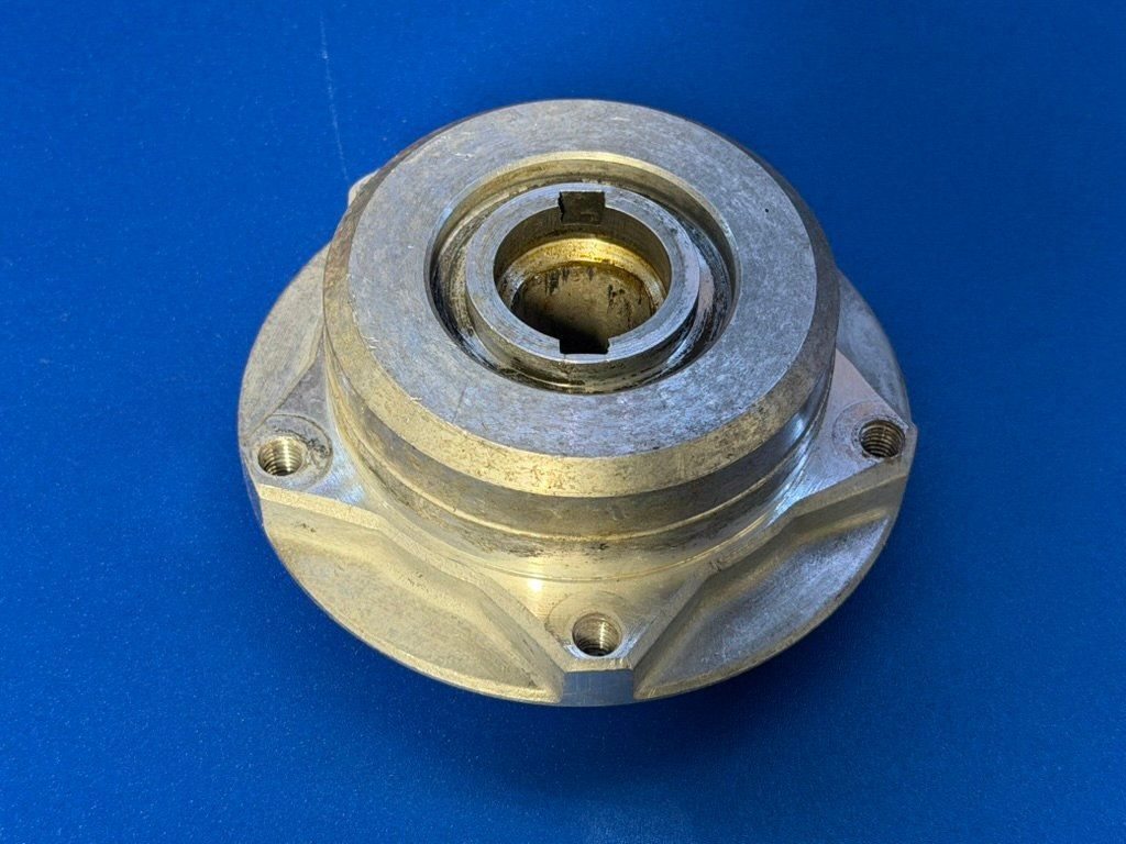 Parti ricambio per ciclomotori: Radnabe vorne Puch Maxi S original – Usato da Bolken venduto da si.x.las