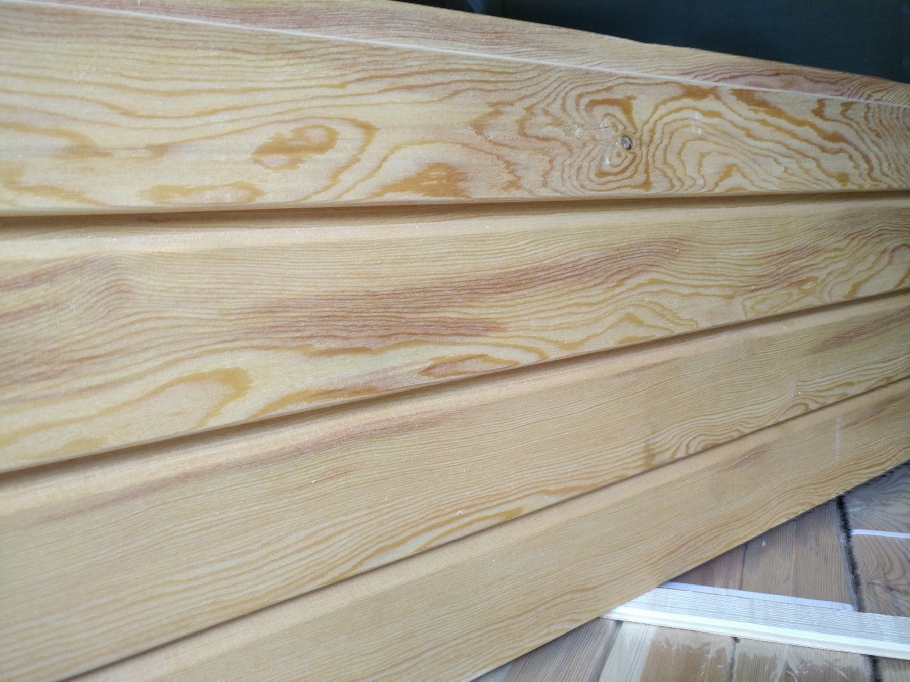 Articoli in legno: Stülpschalung Täfer Sichtschutz Leisten – Usato da Basel venduto da e-swiss 5