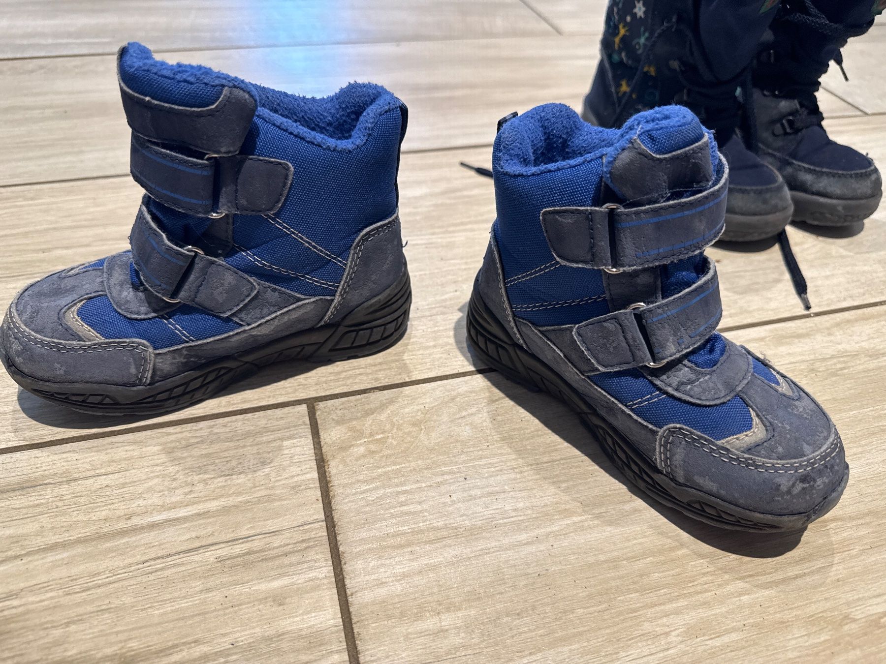 Scarpe per ragazzi: Winterschuhe Gr 25 – Usato da Gelterkinden venduto da Familienferien 5
