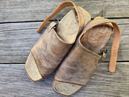 Schuhe: Sandalen PEP MONJO (40)