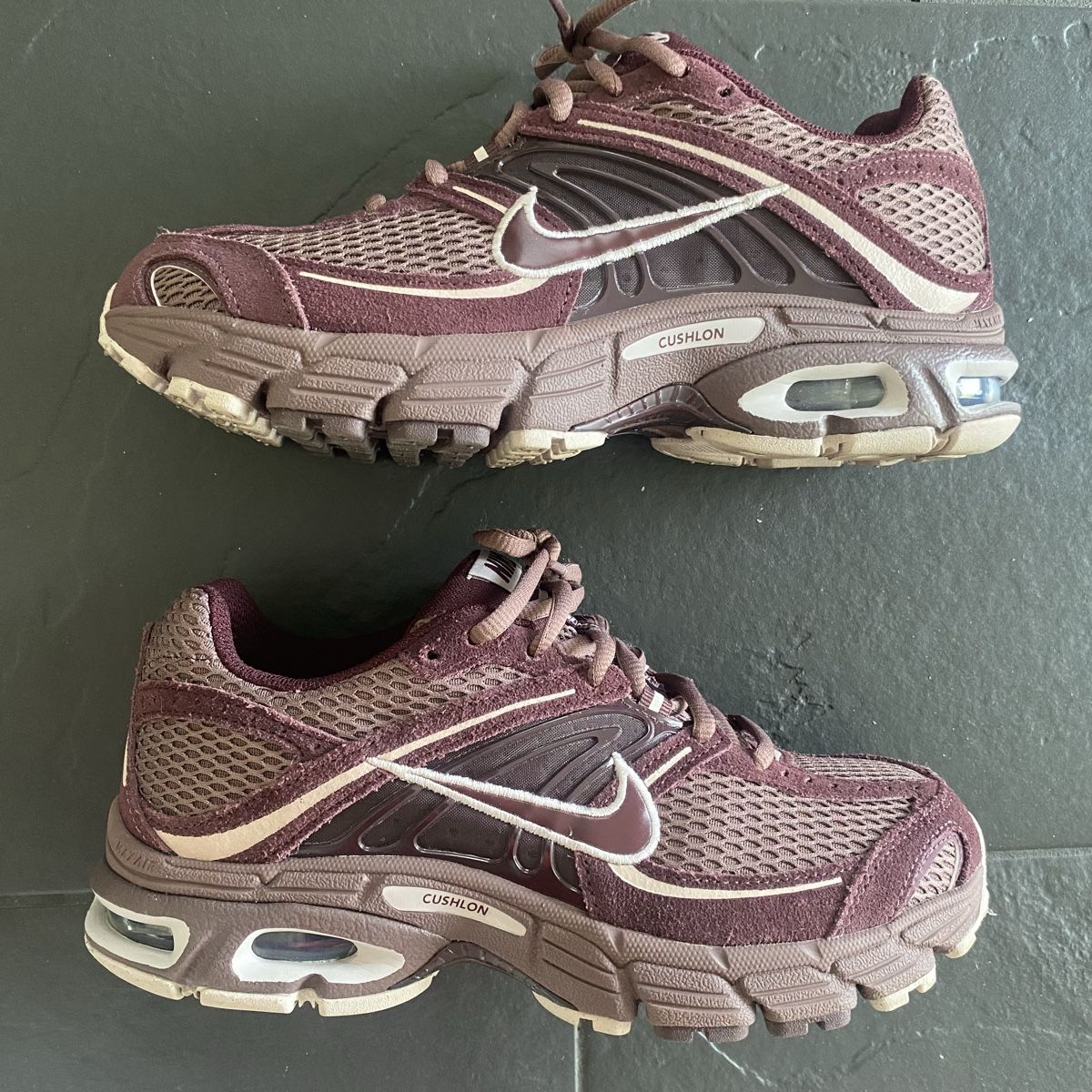 Nike Scarpe da donna: Air Max Moto 2K Nike taille 39 – Nuovo (secondo la descrizione) da Lens venduto da Missminibulles 1