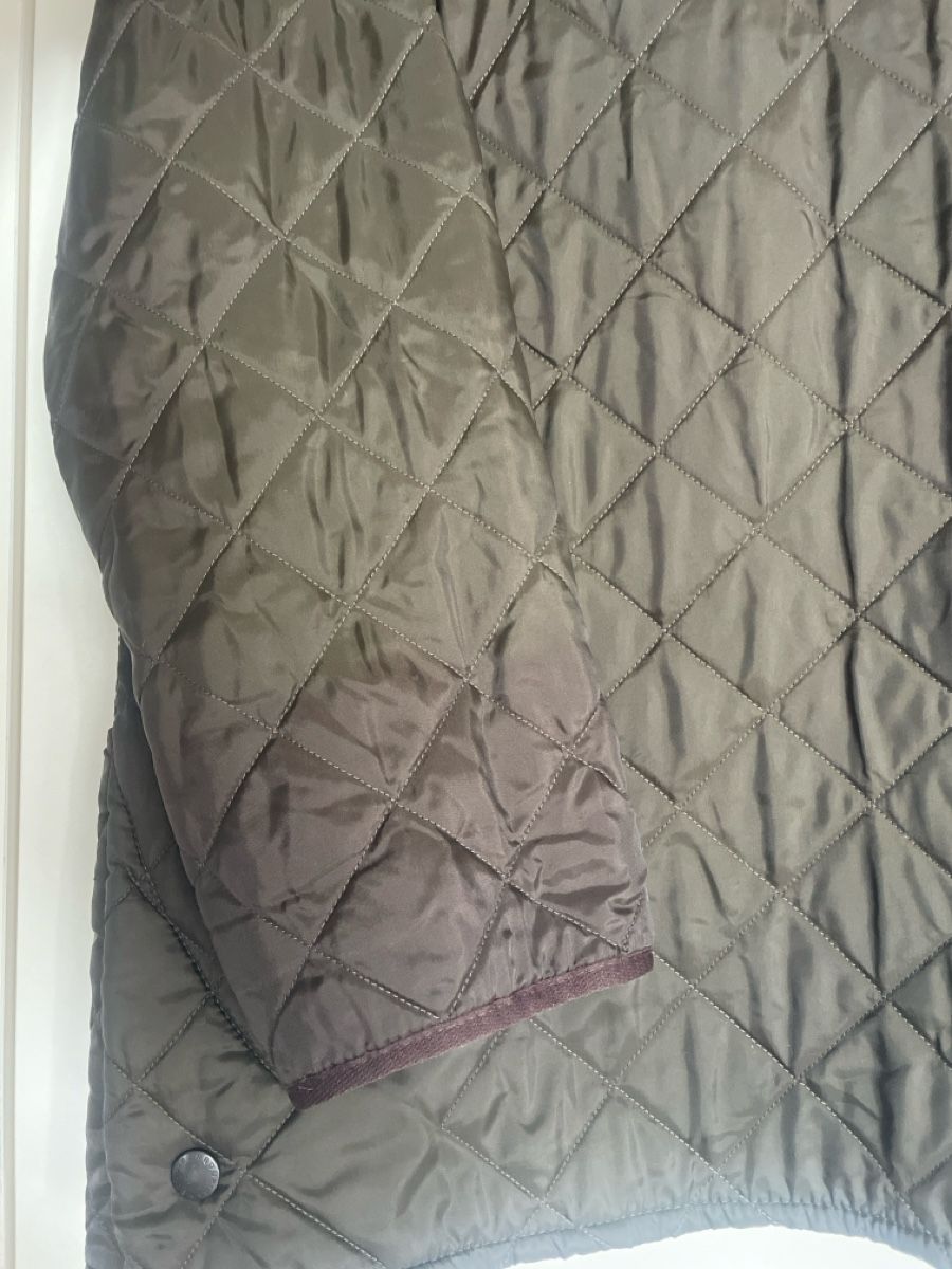 Barbour Giacche: Barbour Steppjacke dunkelgrün oversize – Difettoso da Zürich venduto da eva_7rvy 5