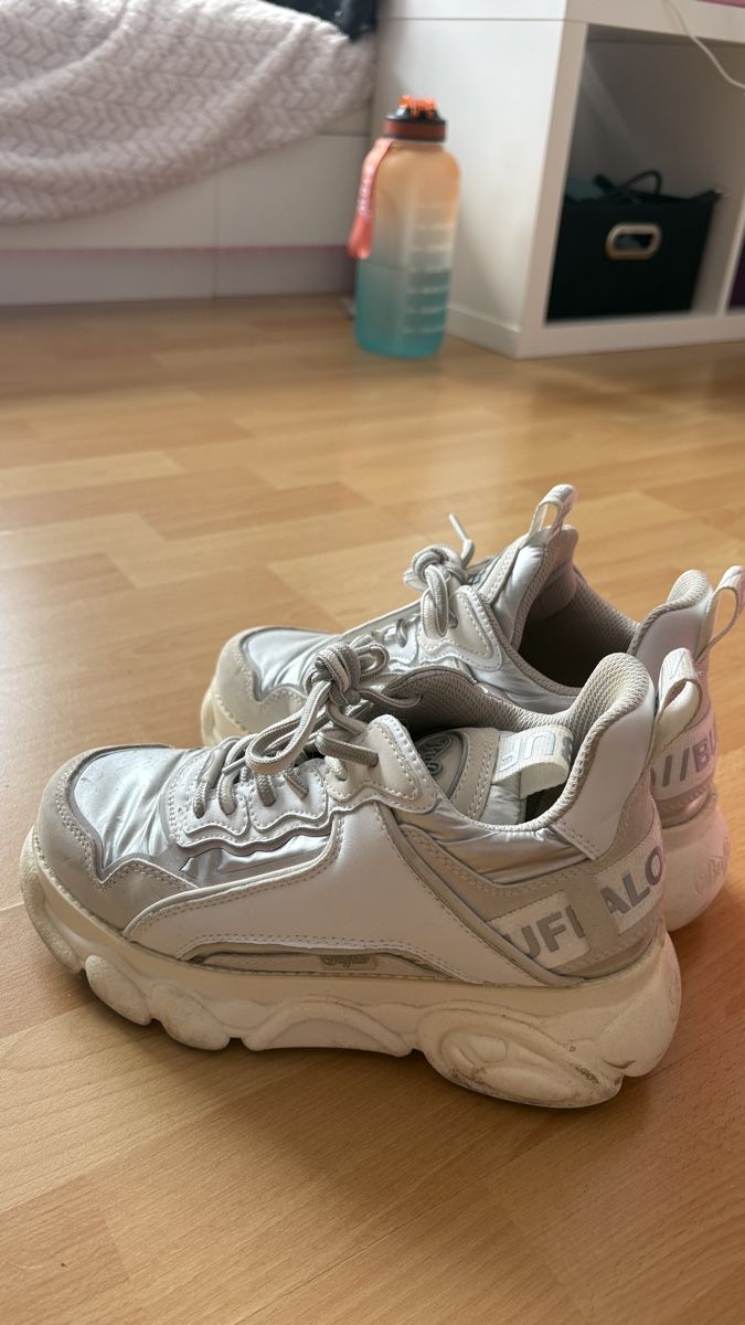 Buffalo Damenschuhe: Buffalo Grösse 36 – Gebraucht aus Weisslingen von andre.a.o