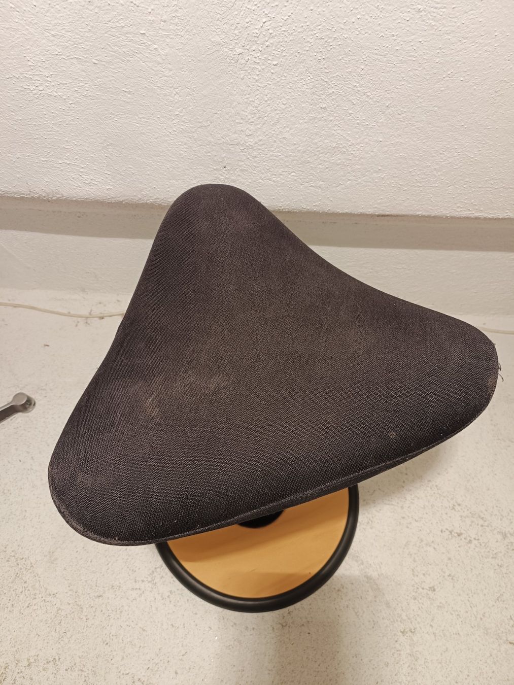 Stokke Sgabelli: stokke Varier move hocker schwarz – Usato da Winterthur venduto da style-and-design.zrh 9