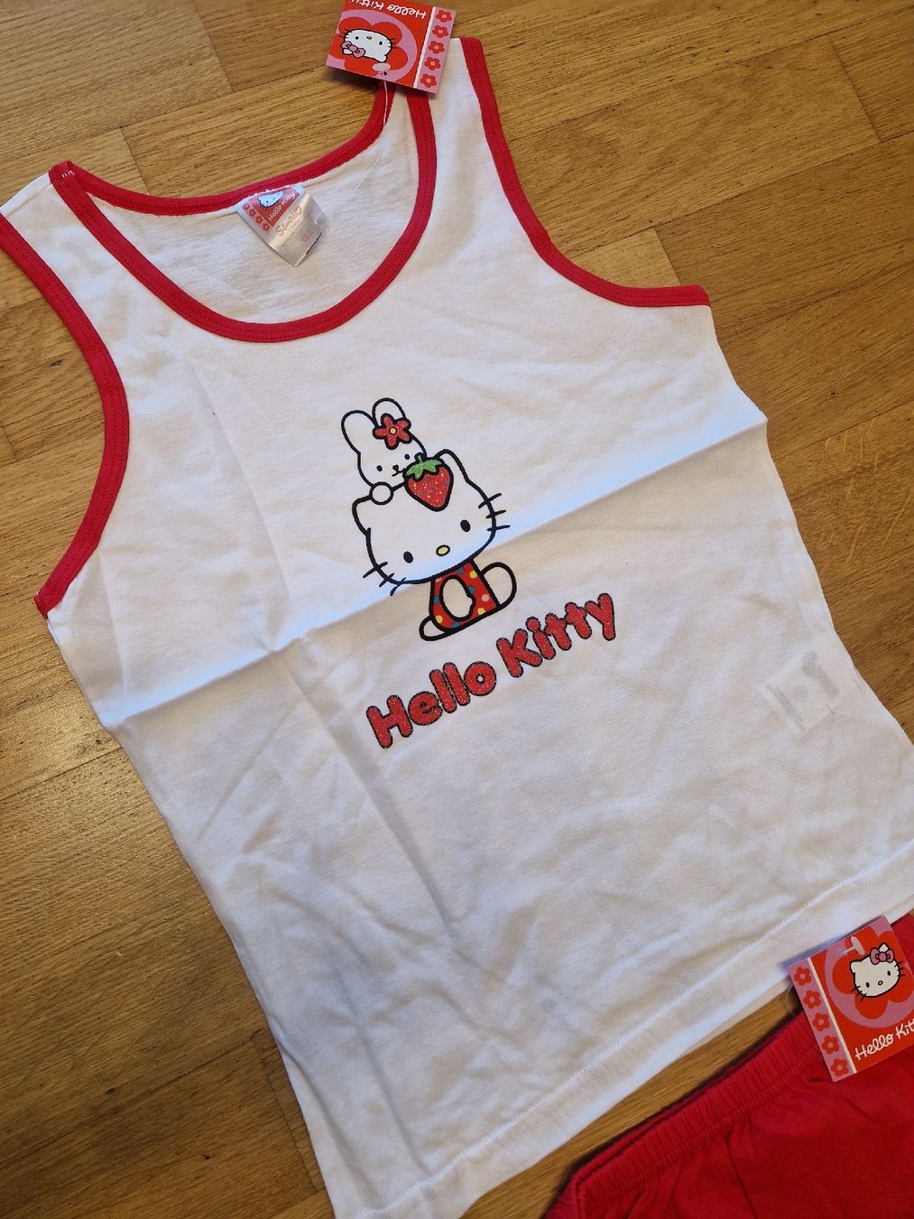 Pigiama & Simili: Ensemble débardeur et short Hello Kitty - Taille 152 - Neuf – Nuovo e nell'imballaggio originale da Penthaz venduto da Sosotroc 1