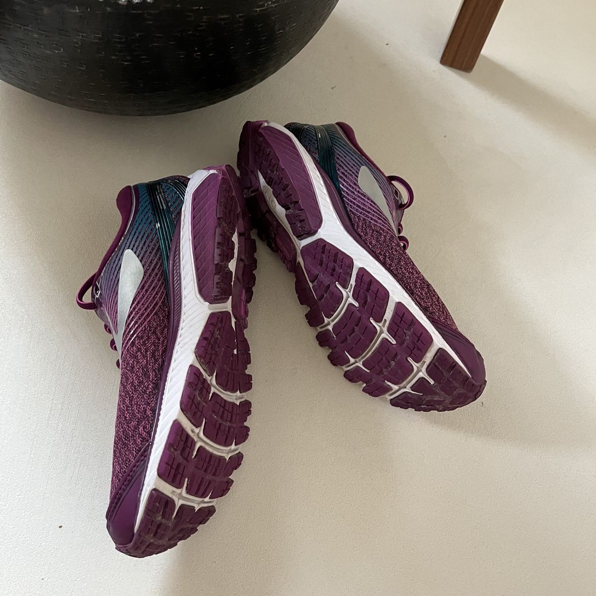 Brooks Scarpe da donna: Brooks Ghost Laufschuh Turnschuh Grösse 40 – Usato da Buochs venduto da charlie18 1