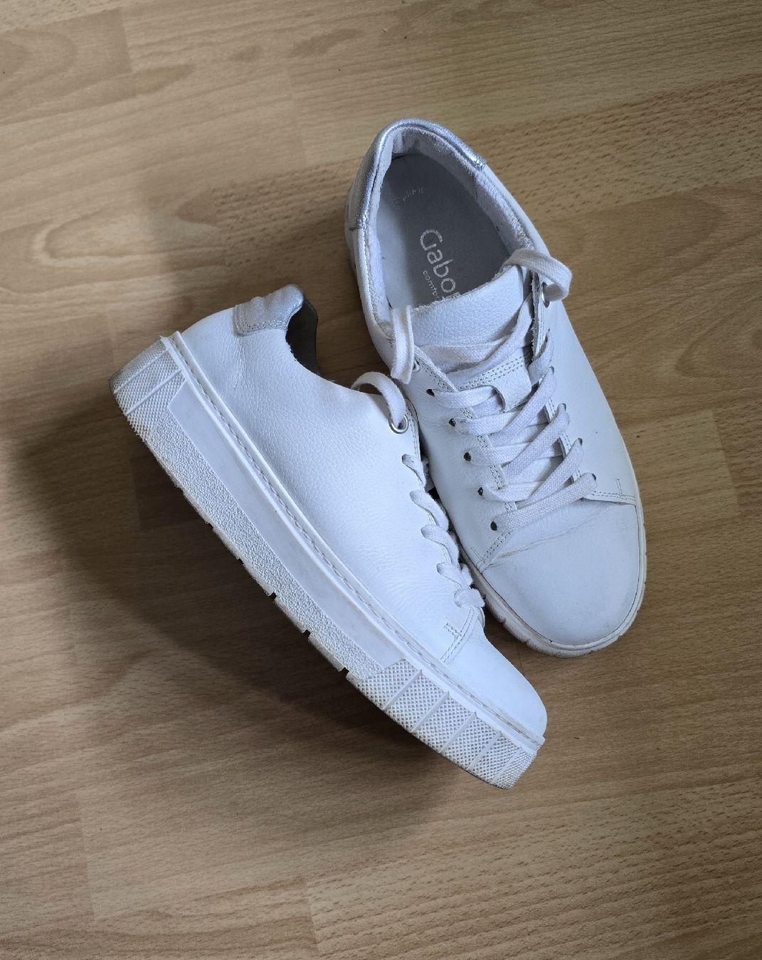 Gabor Chaussures femmes: Gabor Leder Sneaker Gr. 6 – D'occasion à Sursee par M_Z