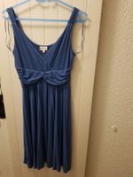 Blaues Kleid