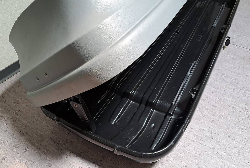 Thule Box da tetto: Dachbox Thule Pacific 600 mit Dachträger – Usato da Cham venduto da Pricom 1