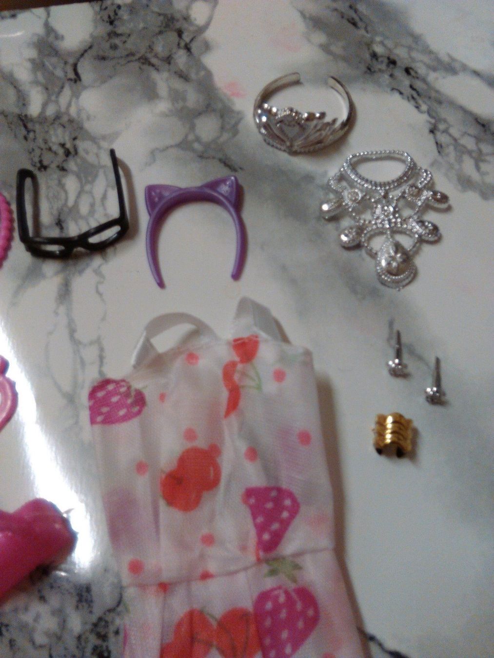 Vestiti & Gonne: BARBIE KLEID;WEISS ;MIT ACCESSORIES – Nuovo (secondo la descrizione) da Basel venduto da bijoutrie_4 3