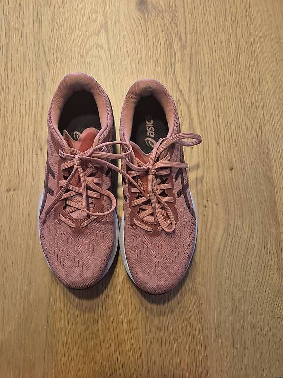 Asics Scarpe da donna: Asics FF Blast Grösse 40 – Usato da Schaffhausen venduto da kiiiper