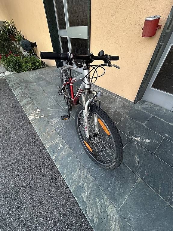 Velos: Vélo enfant  – Gebraucht aus Martigny von reu_t2ln 2