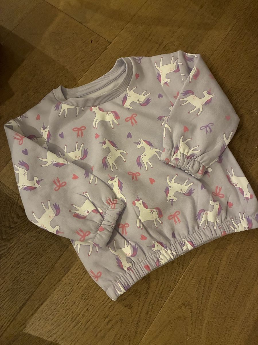 Maglioni & Felpe: Schöner Einhotnpullover Gr. 98, Neu – Nuovo (secondo la descrizione) da richterswil venduto da lunamarie001