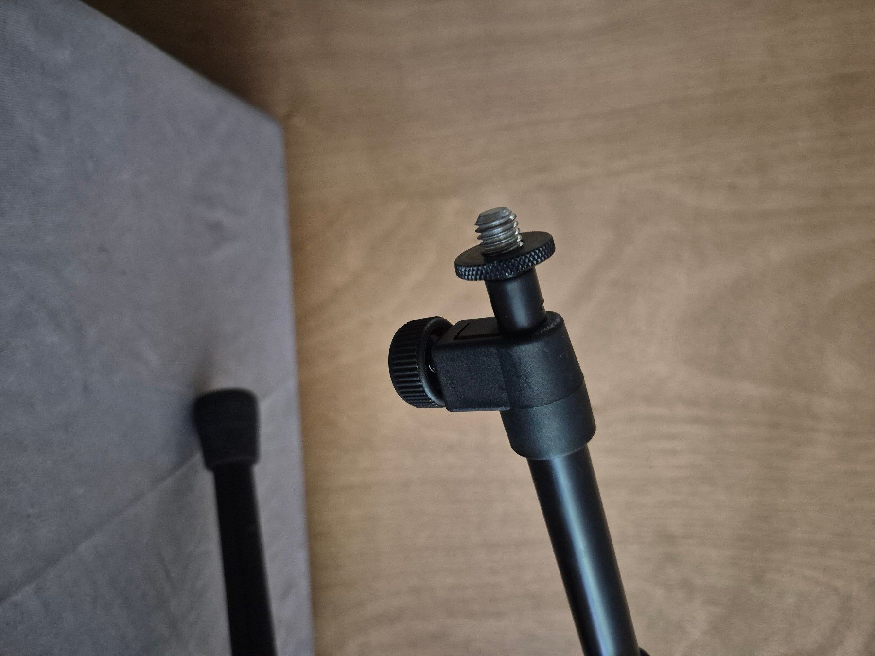 König & Meyer Instrumenten-& Notenständer: K&M 25910 Mikrofonstativ schwarz – Gebraucht aus Aesch BL von RedChief-125 2