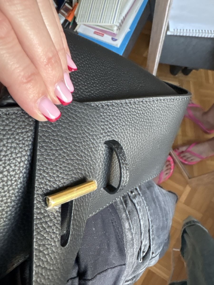 Borse da donna: Shoulder Bag Black Synthetic Material Acceptable – Usato da Winterthur venduto da kar_5kzx 4