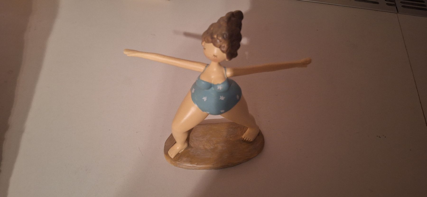 Tutte le decorazioni: 2 Yoga Figuren Baum ca. 15cm - Krieger ca. 13.5cm  – Nuovo (secondo la descrizione) da Männedorf venduto da Livingston