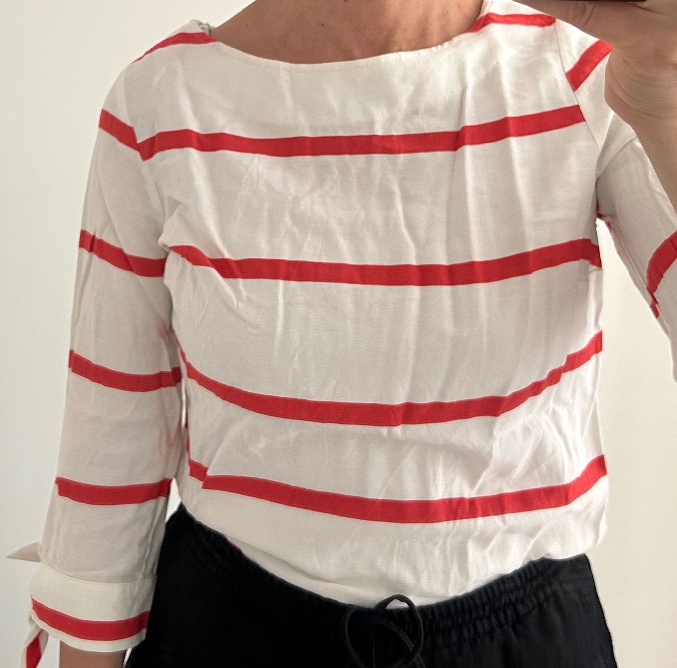 Top: Haut Mint Velvet – Usato da Lausanne venduto da naranjo