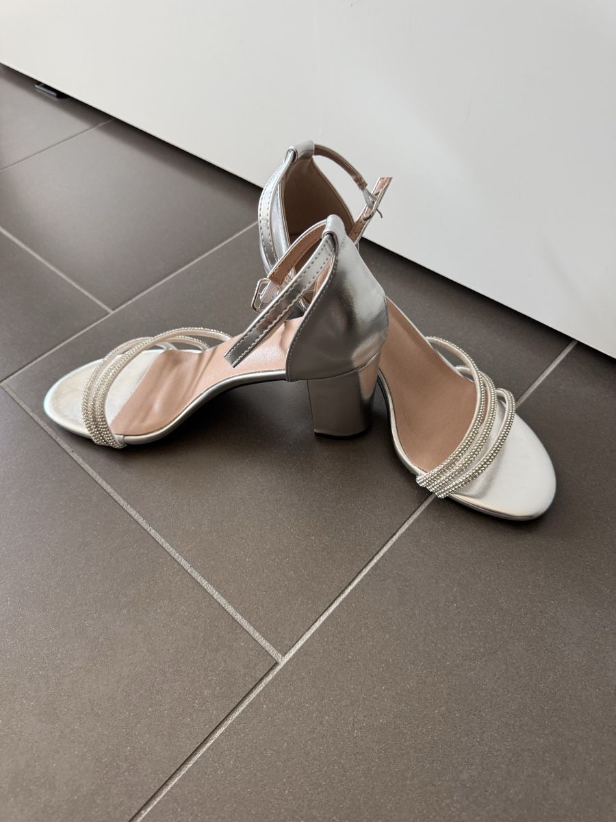 Scarpe da donna: High Heels – Nuovo (secondo la descrizione) da Winterthur venduto da KristinaA24 2