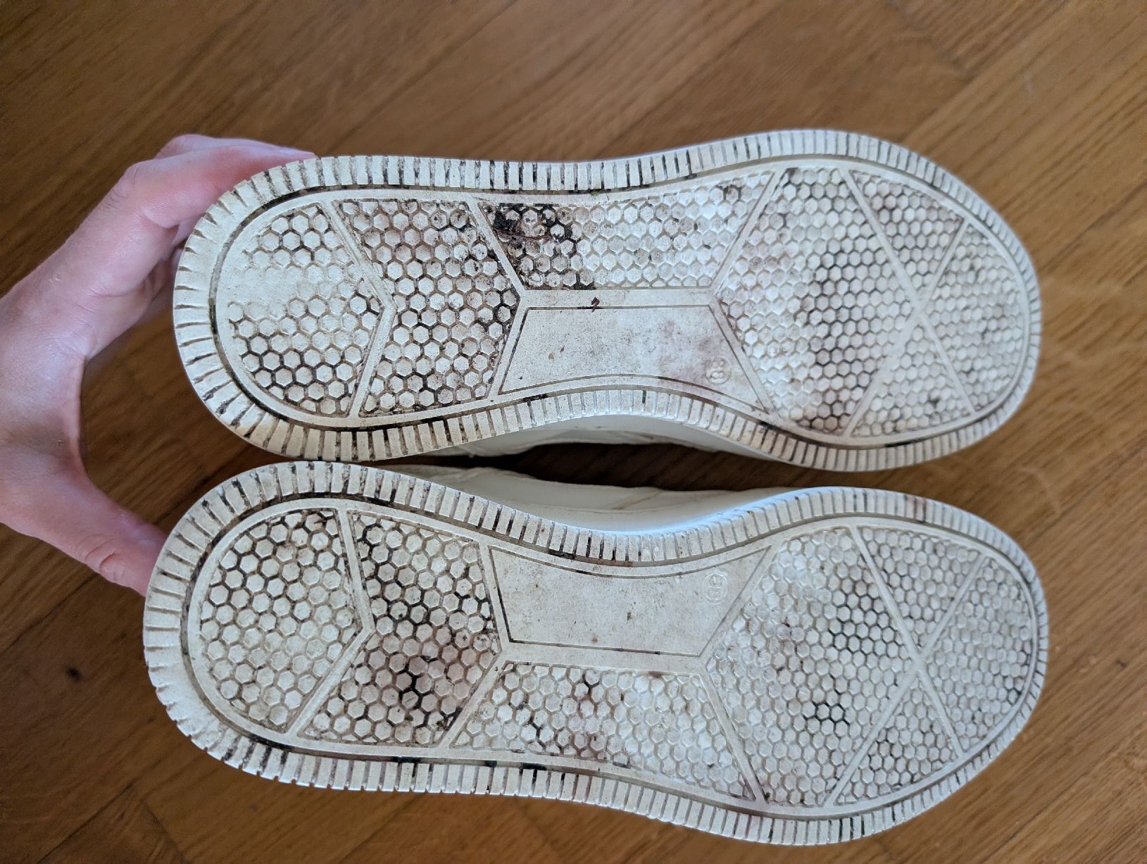 Moea Scarpe da donna: MoEa Sneaker weiss Grösse 38 gebraucht – Usato da Uerikon venduto da Augustine07 3