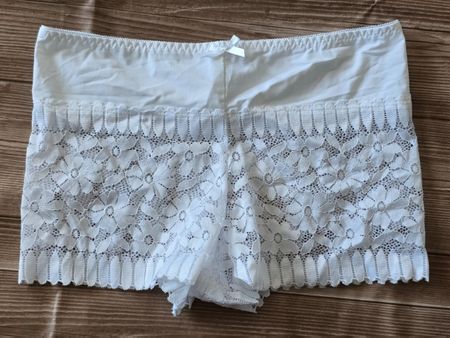 ​😍 Spitzen High Waist Pants / Panty-Shorts - M - white