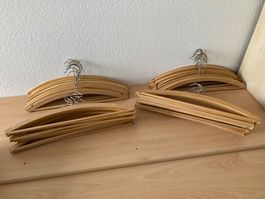 Holz-Kleiderbügel 10 Stk.