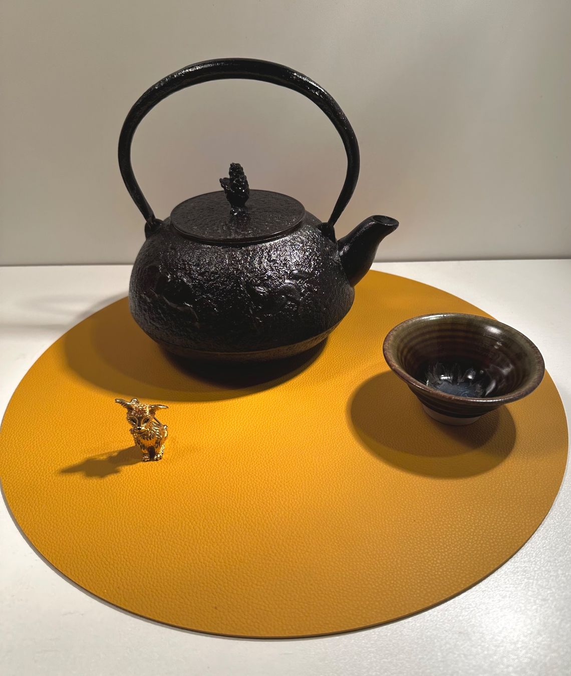 Teiere: Antique Japanese Teapot – Usato da Aarburg venduto da Schatzaffe