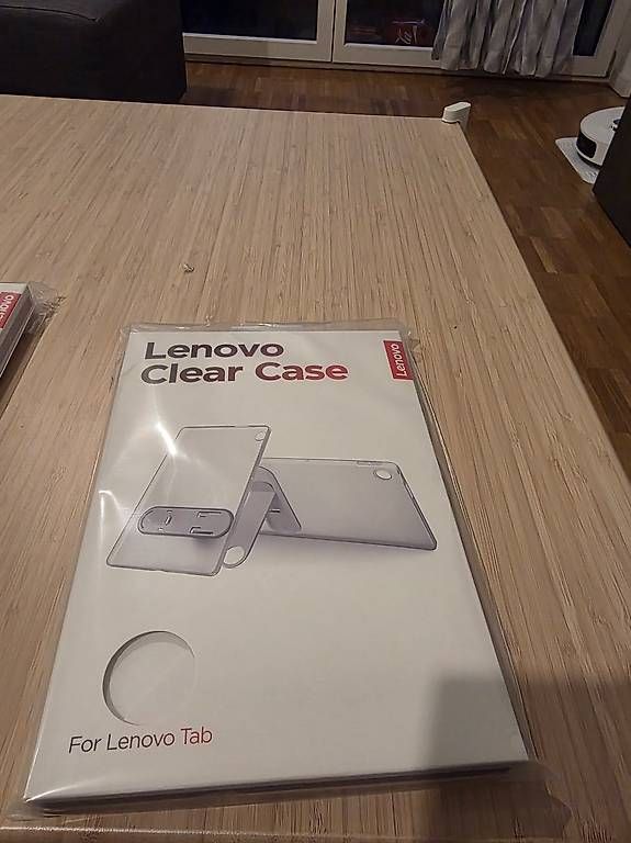 Covers & Taschen: Etuis Lenovo Tab – Gebraucht aus Le Grand-Saconnex von oleduc
