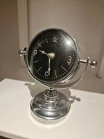 Tischuhr / Tischwecker  silber  klappbar