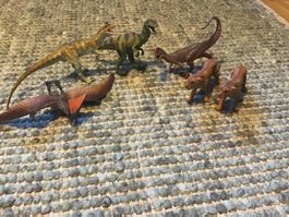 Dinosaurier und 2 Leoparden Figuren Set 6-teilig gebraucht