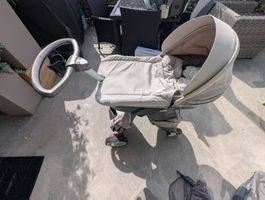 Stokke Kinderwagen mit Sommer-/Winterkit und Babywanne