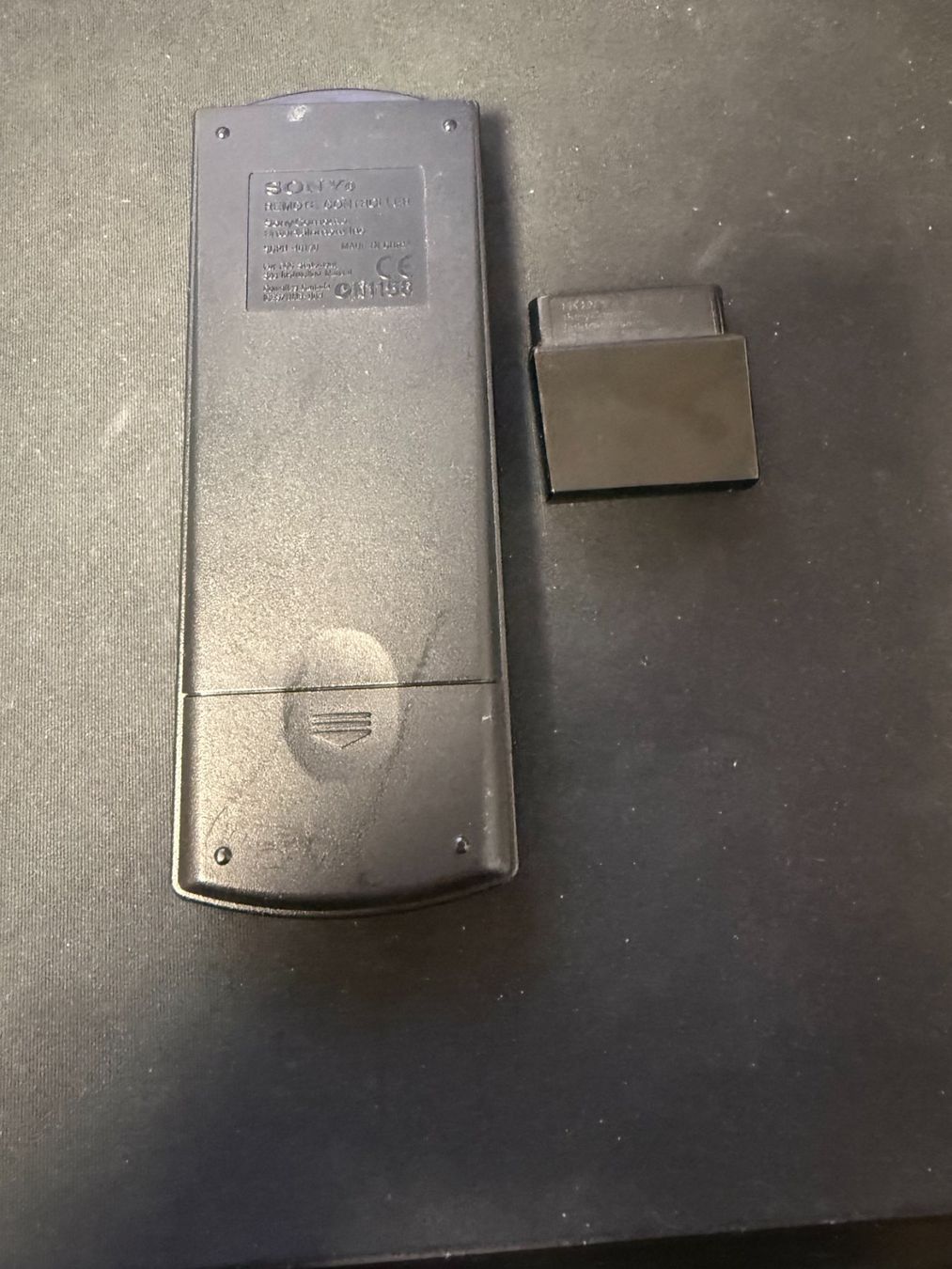 Sony Console: Vrai Télécommande Sony Playstation 2 Avec Récepteur – Usato da Pont-de-la-Morge venduto da Darfal 1