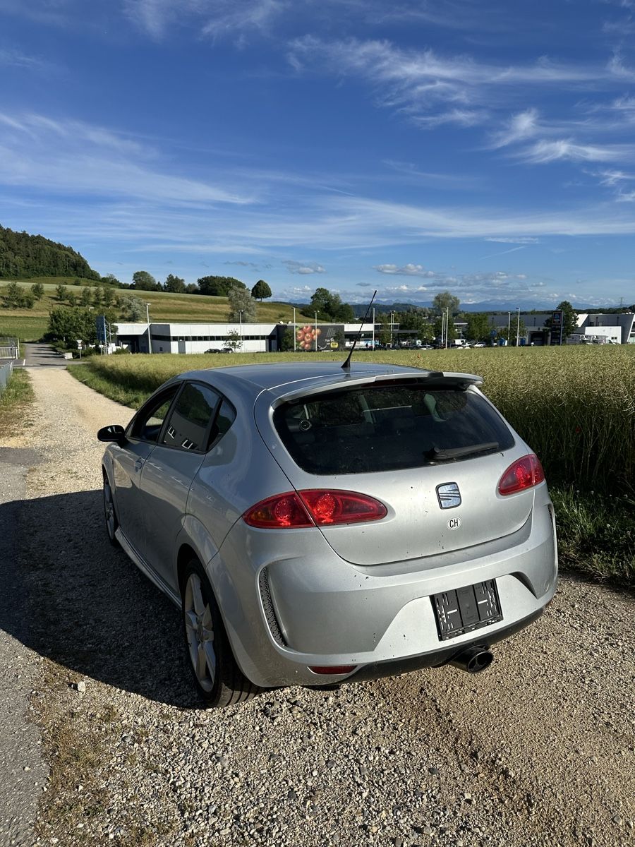 Seat Automobili: Seat Leon 2.0 TFSI – Usato da Gals venduto da aya_p7pd 6