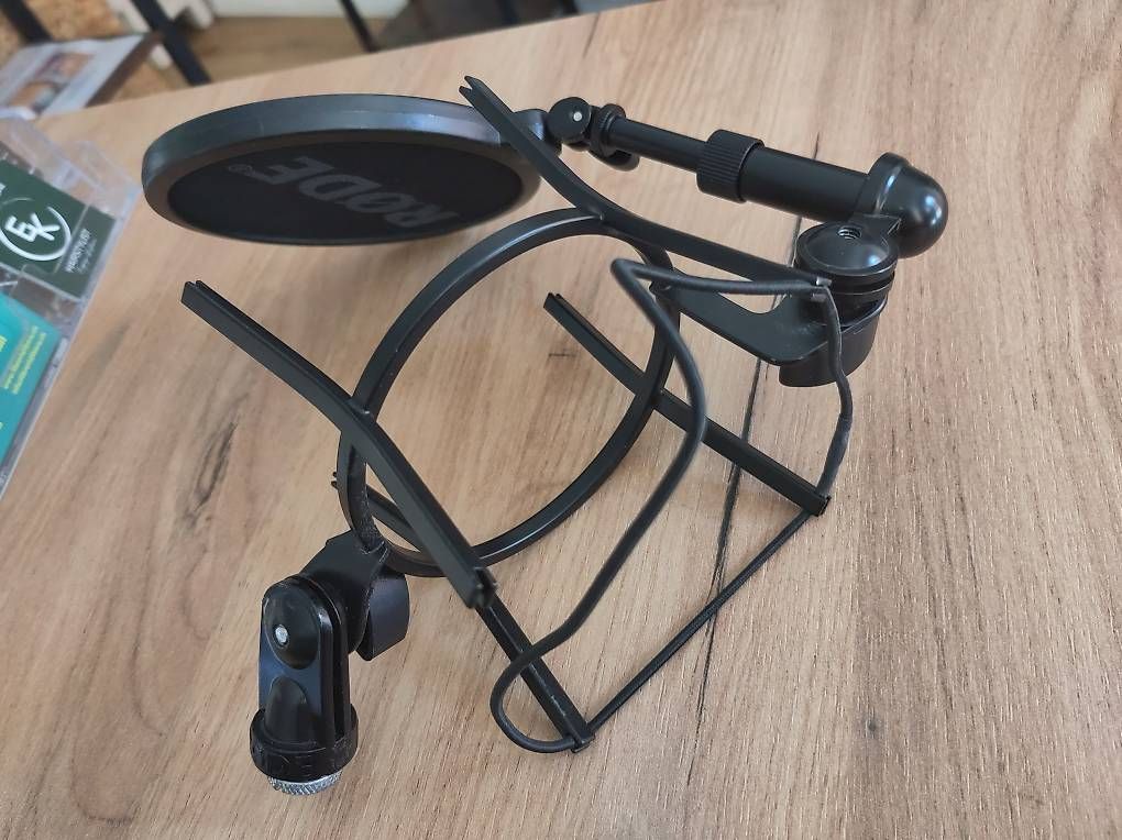 Microphones: Set per Podcast AudioBox USB + Microfono + Pop Filter – D'occasion à Novaggio par GreenWebSolutions 2