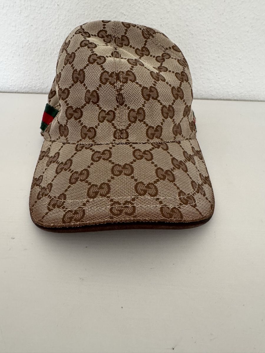 Gucci Copricapi, berretti & cappellini: Gucci Canvas Baseball Cap Monogram Brown Red Green Stripe  – Usato da Versoix venduto da Bazanchiklovalova 1