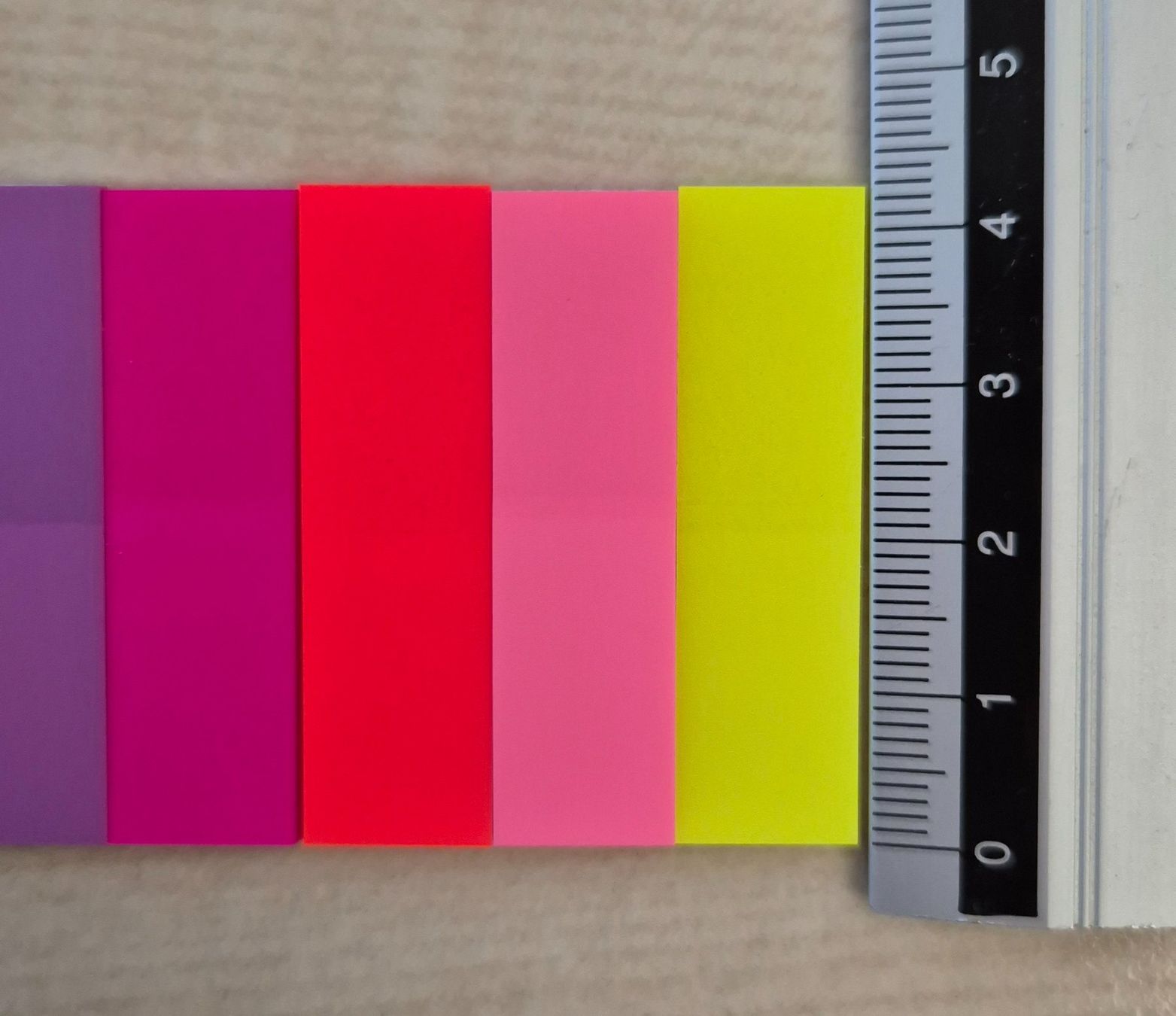 Aufkleber: Post-it - Haftnotizen Set farbig mit 8 Blöcken pro Set – Neu und originalverpackt aus Dornach von SolaRich 2
