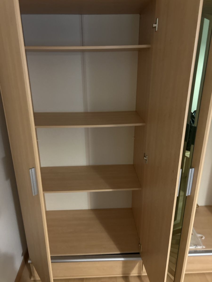 Armadi: Kleiderschrank – Usato da Altdorf UR venduto da yan_q8d8 3