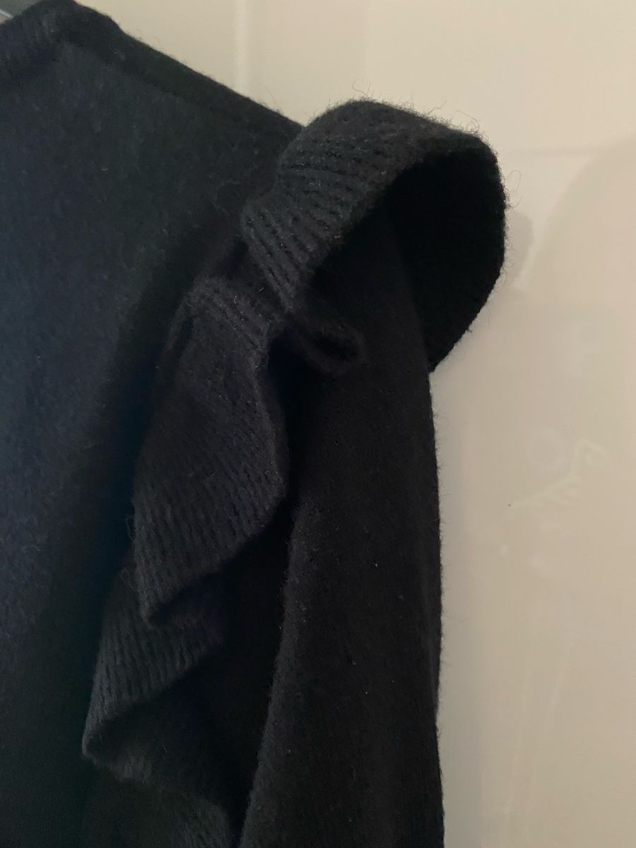 Maglioni & Felpe: Süsser Cashmere Pullover (S) mit Rüschen, Grösse TU – Usato da Zürich venduto da linlin02 4