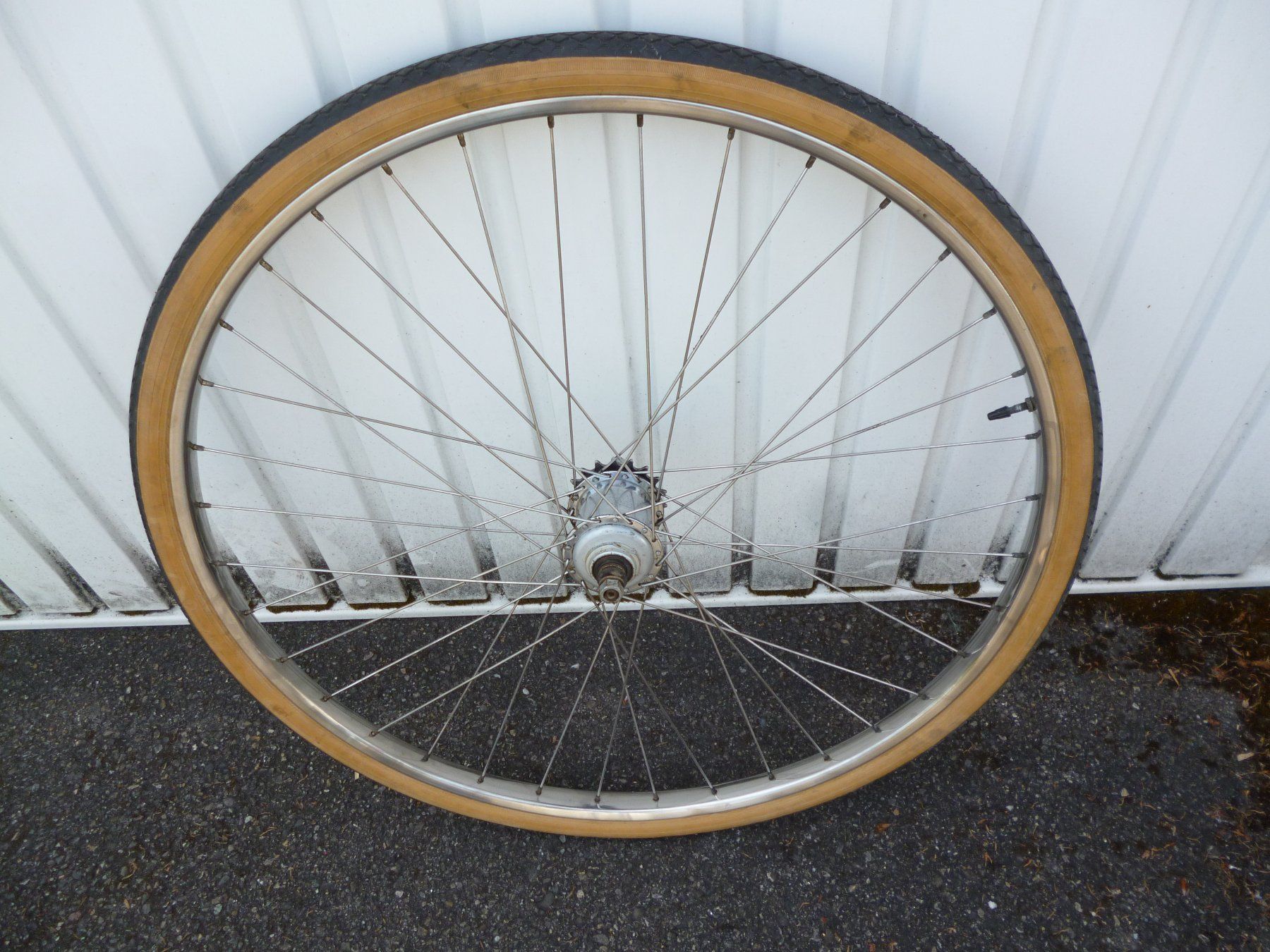 Pezzi di ricambio: Hinterrad Vintage – Usato da Neuhausen venduto da Charlotte51