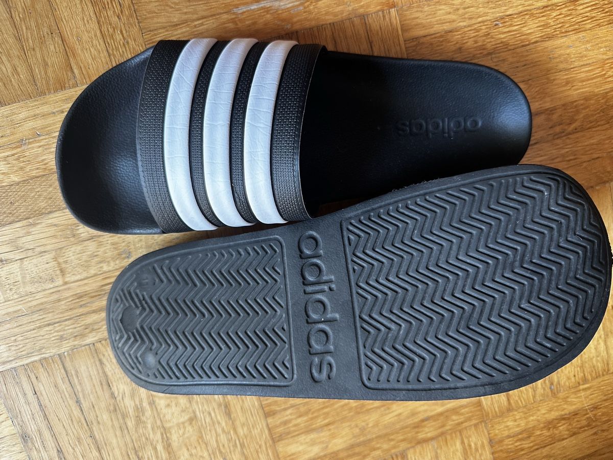Adidas Scarpe da uomo: Adidas Adiletten Gr 43/44 – Usato da Zürich venduto da Muk777 2