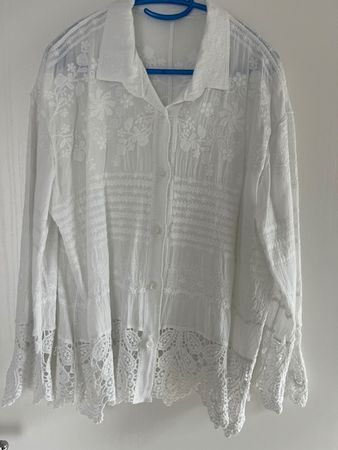 Bluse weiss mit Spitzen one size