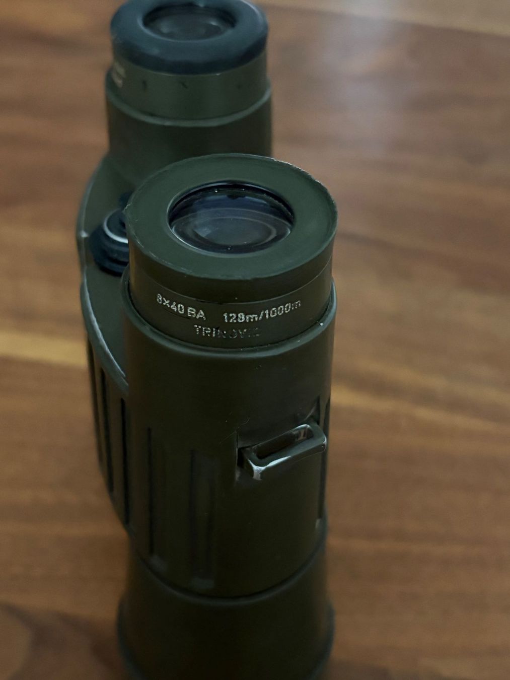 Leica Binocoli: LEICA Feldstecher, gebraucht, Armee? – Usato da Zürich venduto da Airflow22 2