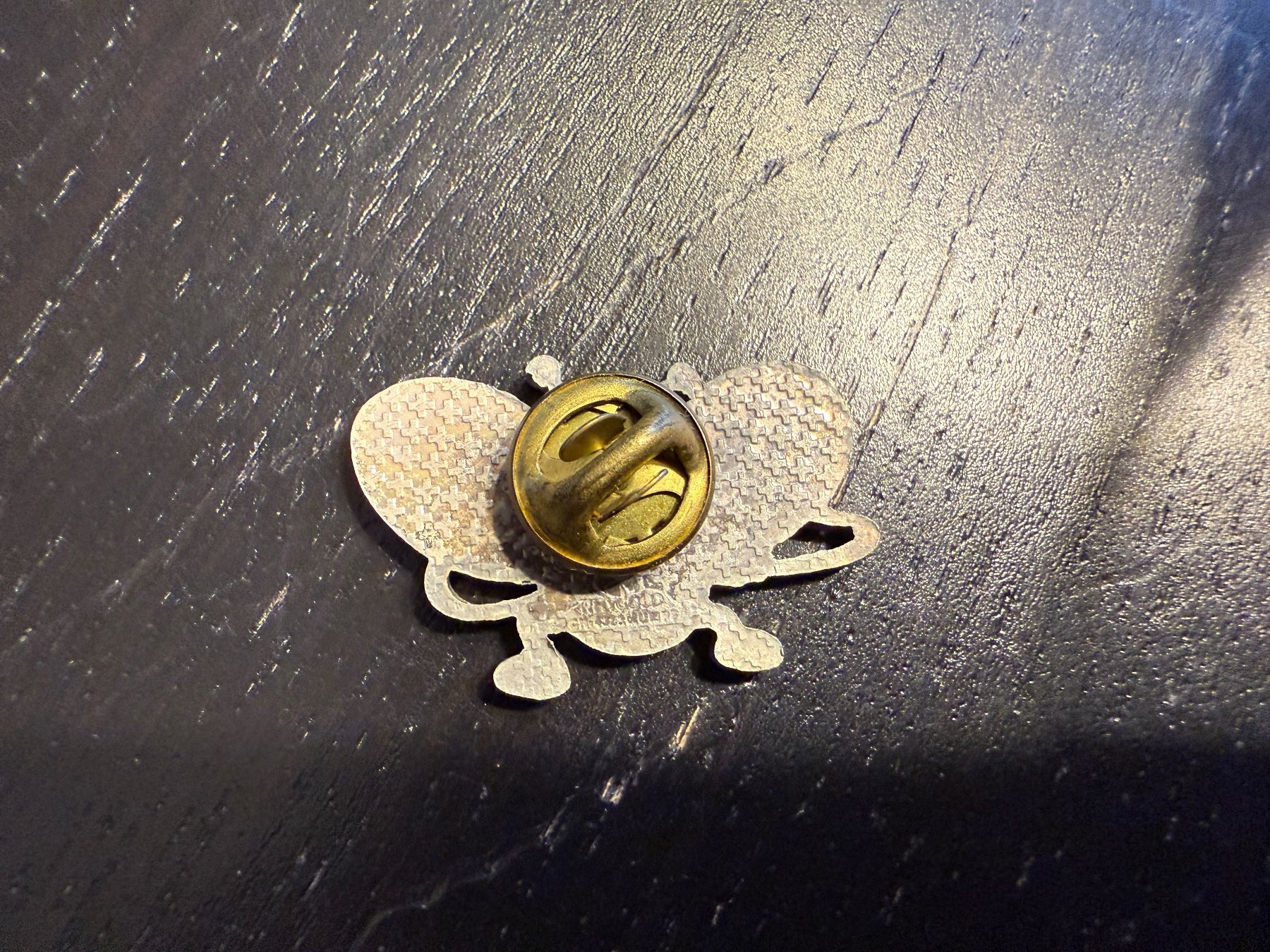 Placchette & Badge: Süsser Marienkäfer Pin / Brosche, Comic Style – Usato da Erstfeld venduto da Mario_boe0 1