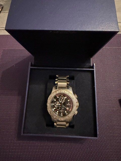 Festina Montres: Festina Chronograph Herrenuhr –Edelstahl-Klassiker – D'occasion à Kloten par Niemalsbescheiss 3